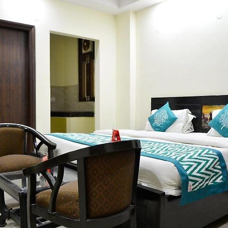 Hotel Kundan Palace Ню Делхи Екстериор снимка