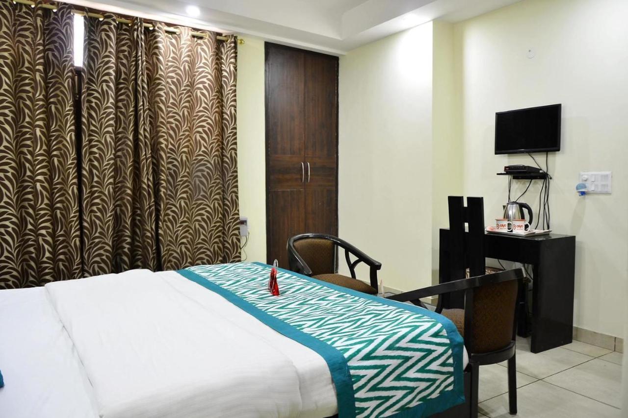 Hotel Kundan Palace Ню Делхи Екстериор снимка